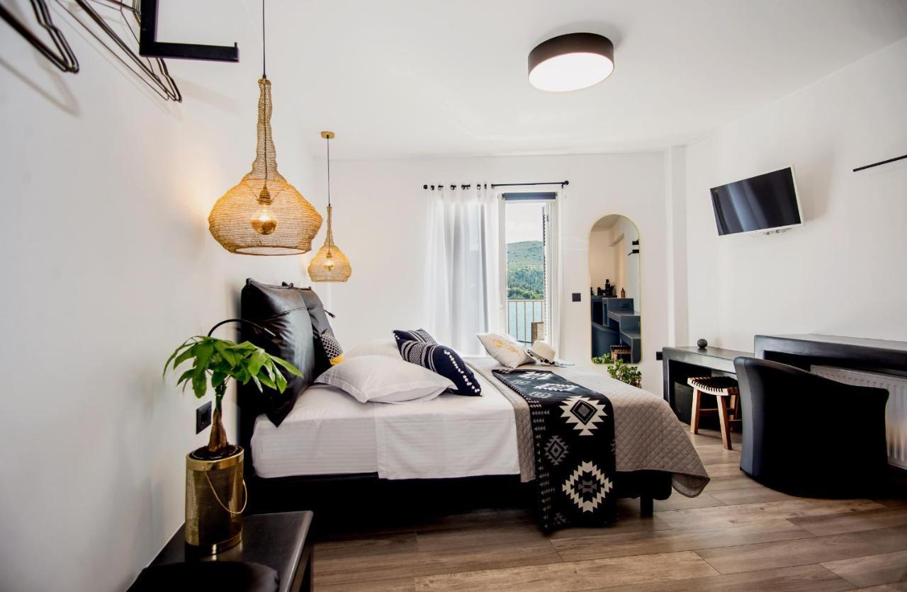 A & B Minimal Suite Ιι With Sea View In Argostoli מראה חיצוני תמונה