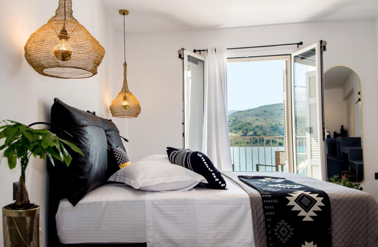 A & B Minimal Suite Ιι With Sea View In Argostoli מראה חיצוני תמונה