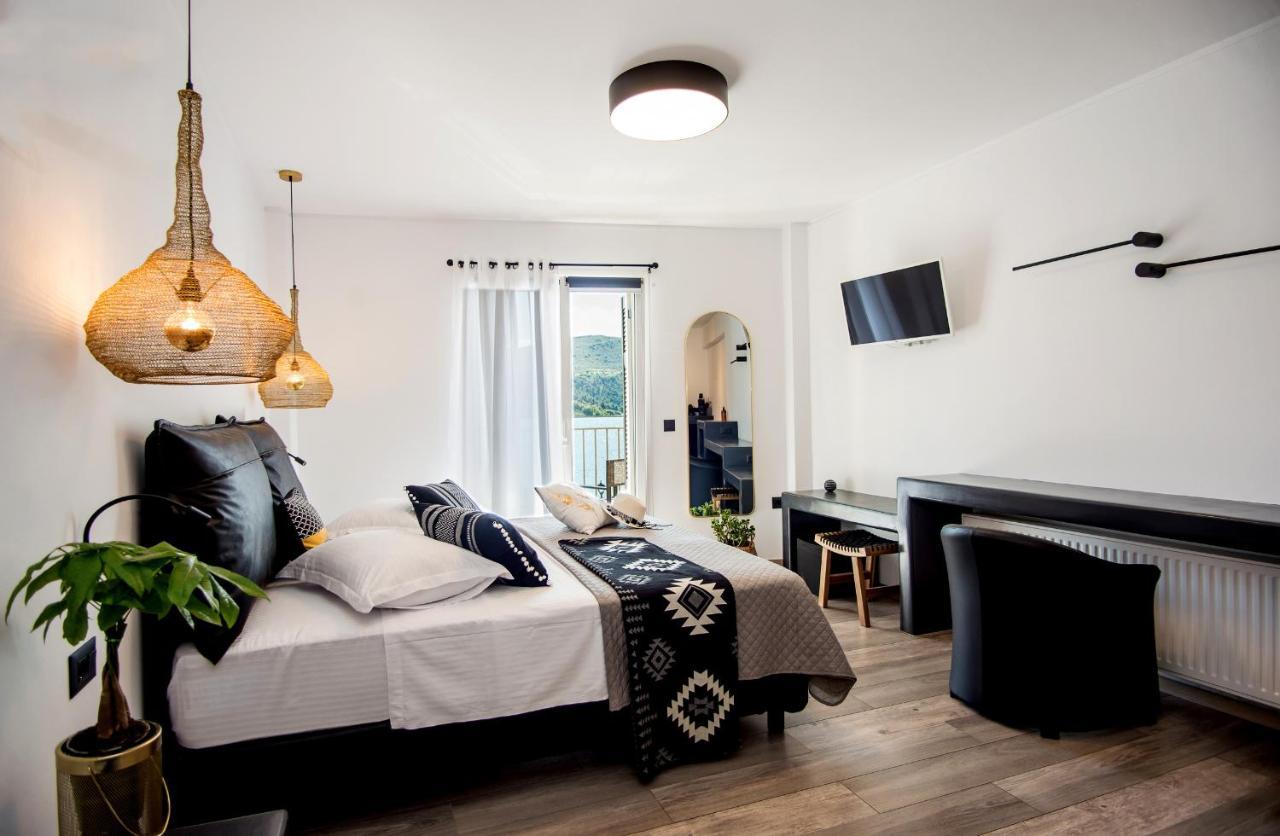 A & B Minimal Suite Ιι With Sea View In Argostoli מראה חיצוני תמונה