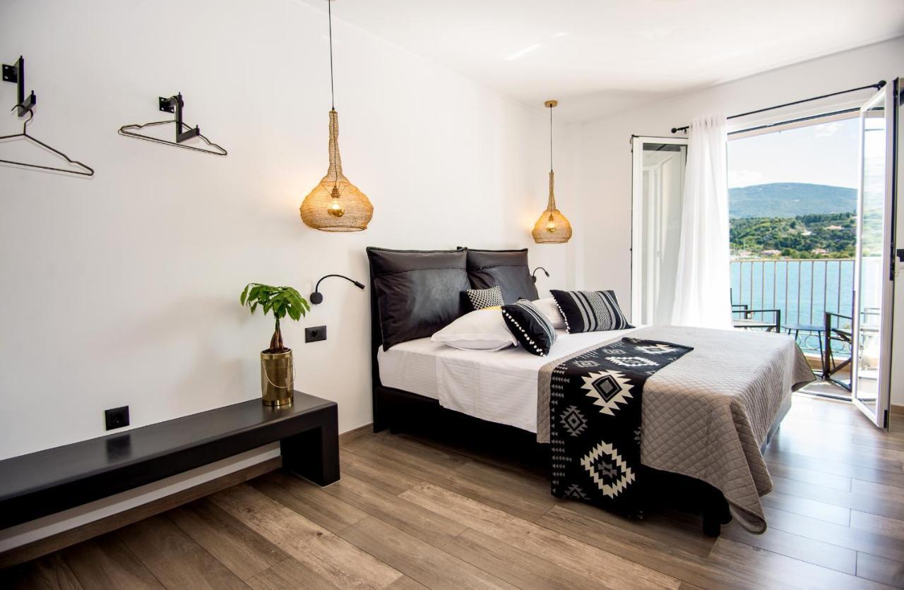 A & B Minimal Suite Ιι With Sea View In Argostoli מראה חיצוני תמונה