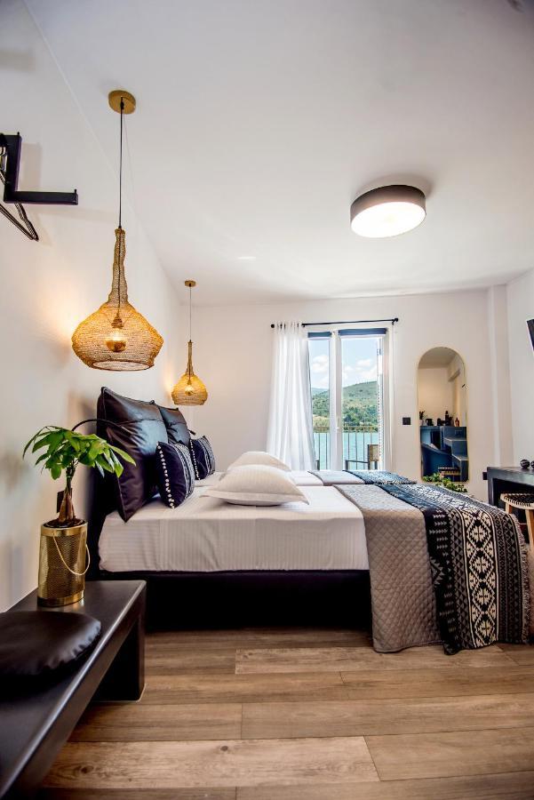 A & B Minimal Suite Ιι With Sea View In Argostoli מראה חיצוני תמונה